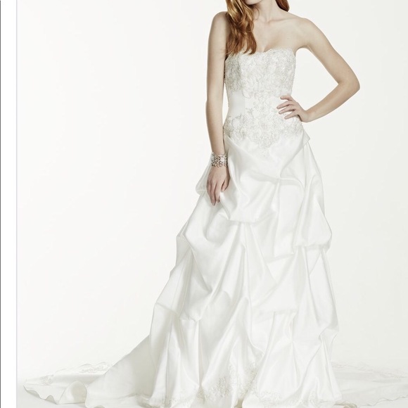 Wedding dress - Picture 8 of 8